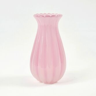 Mid-Century Pink Ribbed Murano Glass Vase by Archimede Seguso for Seguso Vetri d'Arte, Italy, 1950s