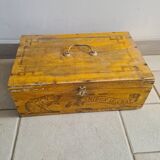 Old advertising box 1930