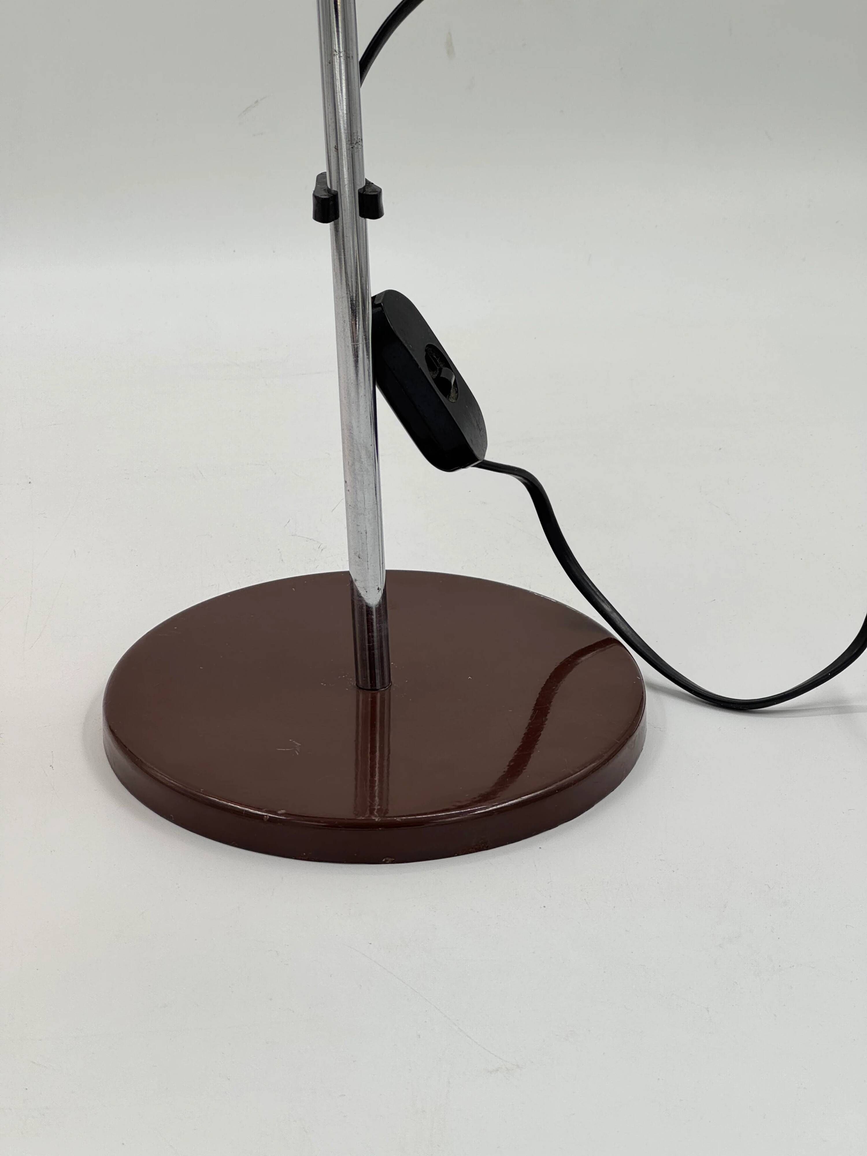 Stralux SZ 21 desk lamp, brown lacquer and chrome, 1970s.