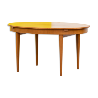 Scandinavian Table – 137 cm