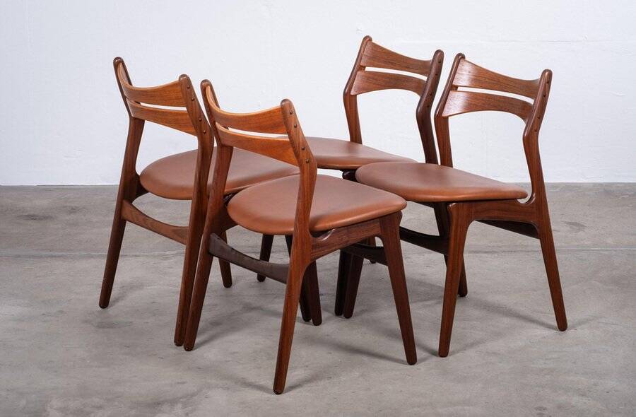 Vintage Danish Dining Chairs in Teak by Erik Buch, 1960s, Set of 4