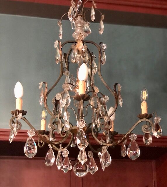 6-light stamp chandelier