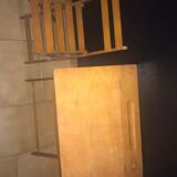 Foldable children's desk