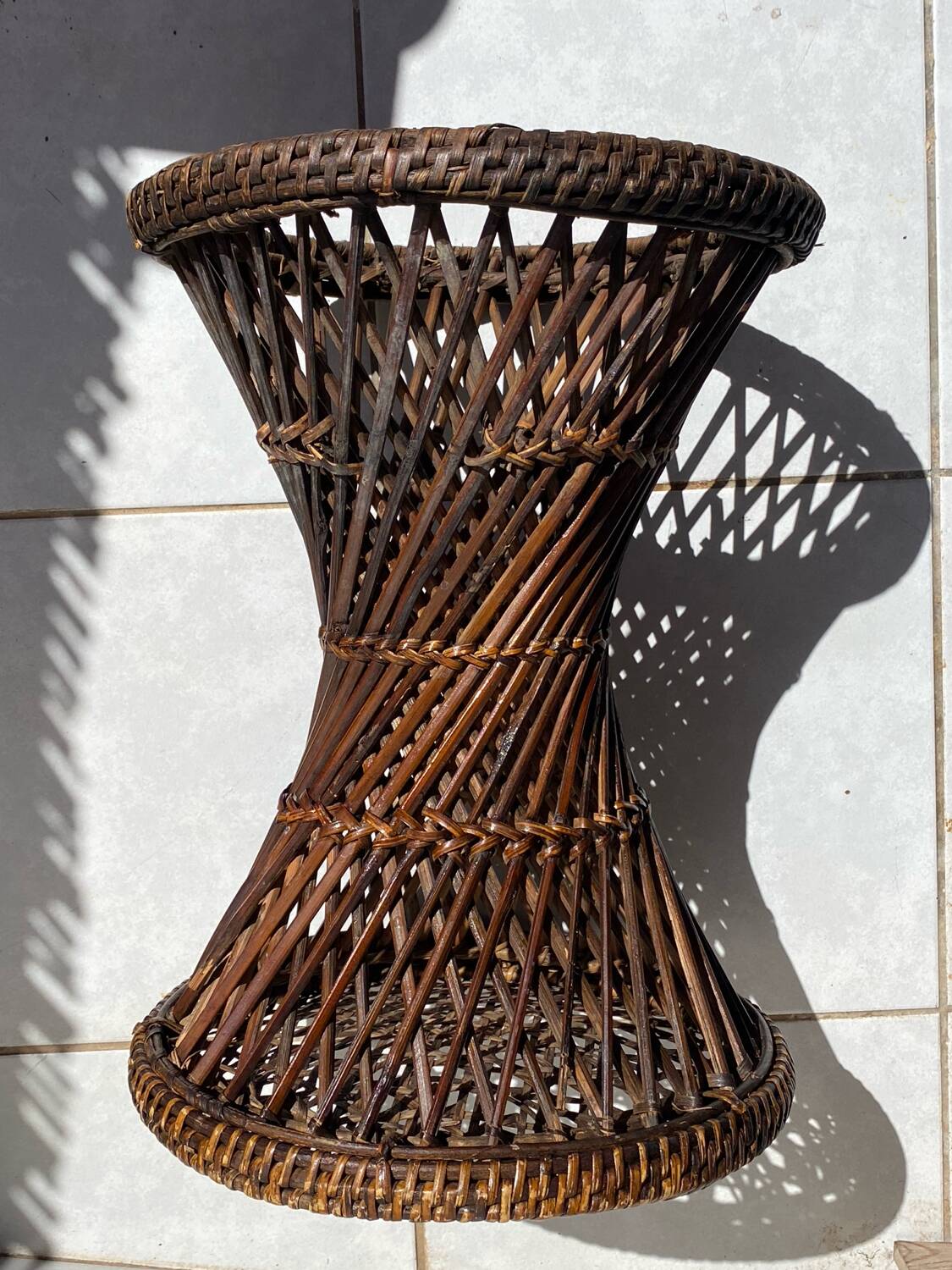 Tamtam type stool in rattan and canework