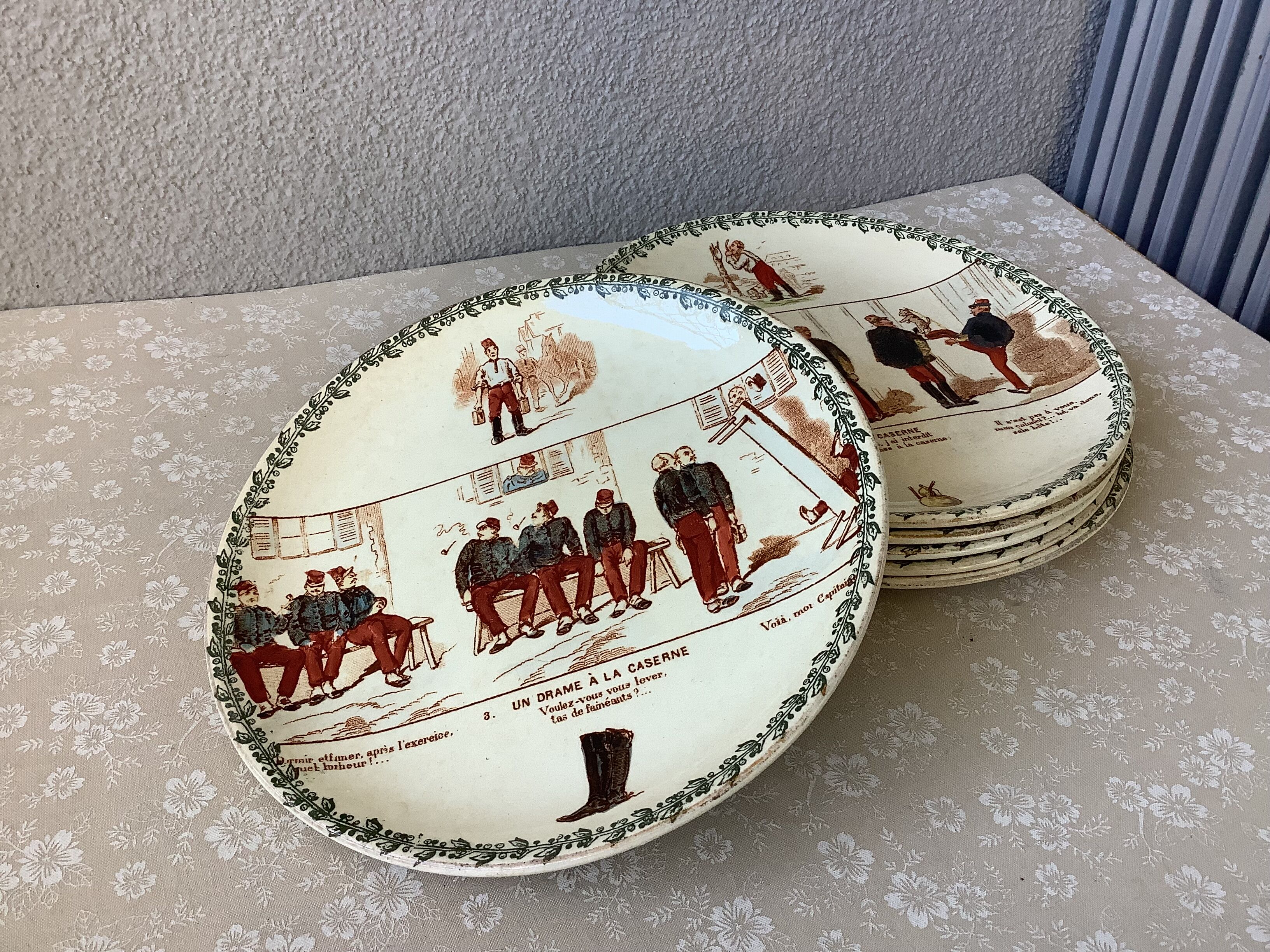 Talking plates Military Iron Land Choisy le Roi