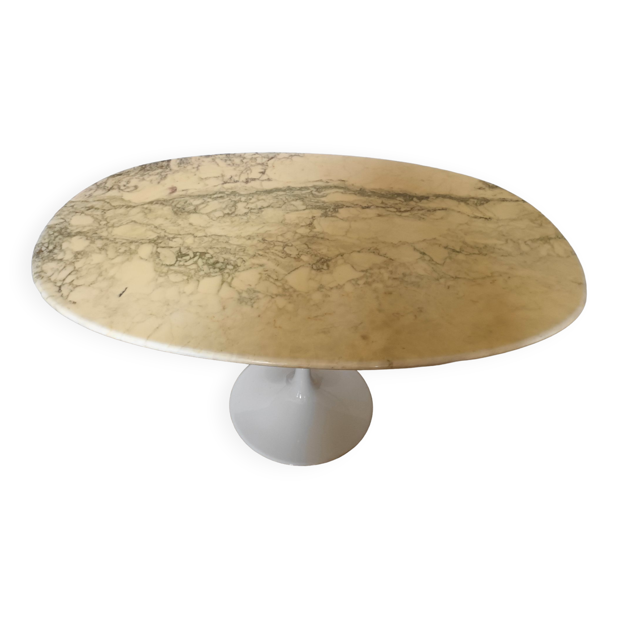 Table ovale dessus marbre pied tulipe des années 70