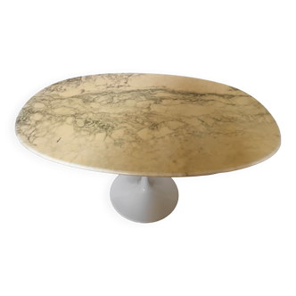 Oval table marble top foot tulip of the 70s