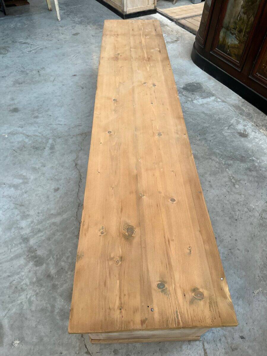 Ancien meuble de métier transformé en meuble télé