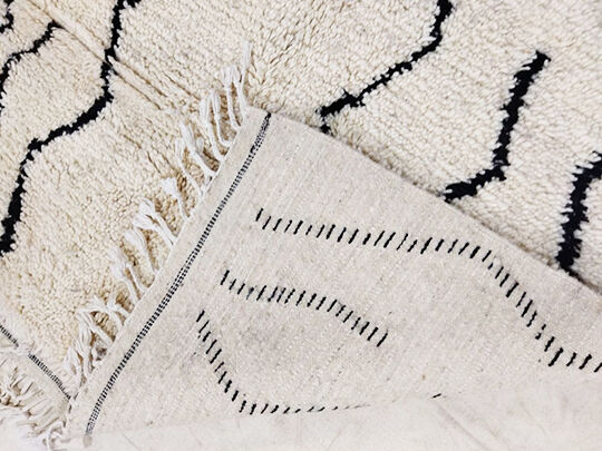 Moroccan berbere carpet 207x147cm