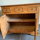 Pine buffet