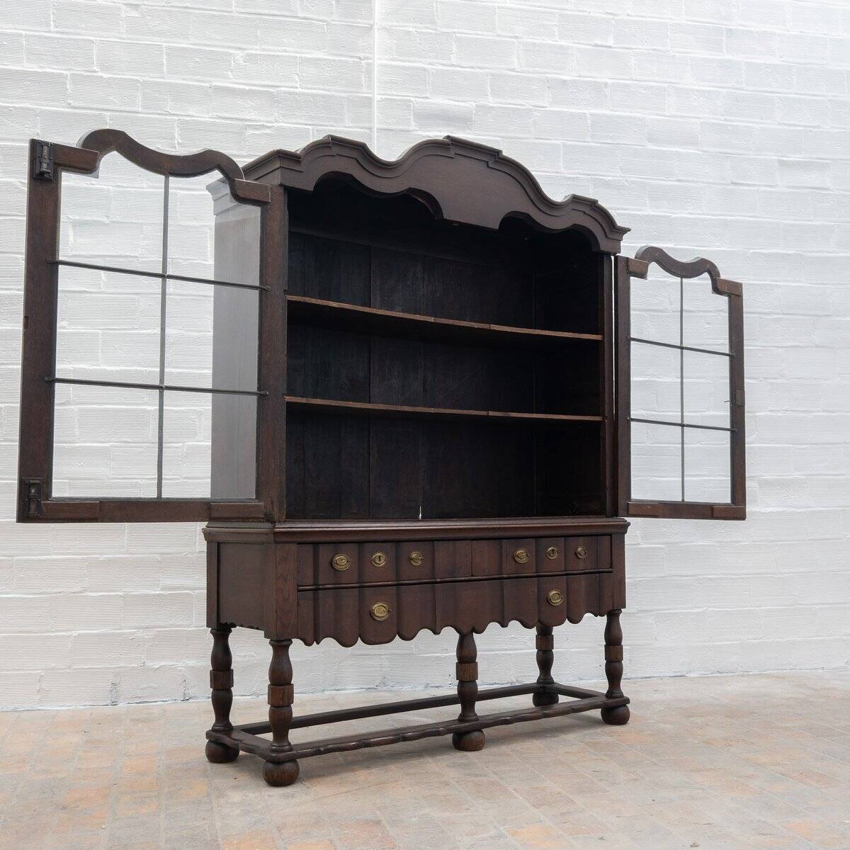 Cabinet en chêne néerlandais antique, 1800