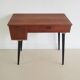 Bureau vintage en teck sur pieds noirs