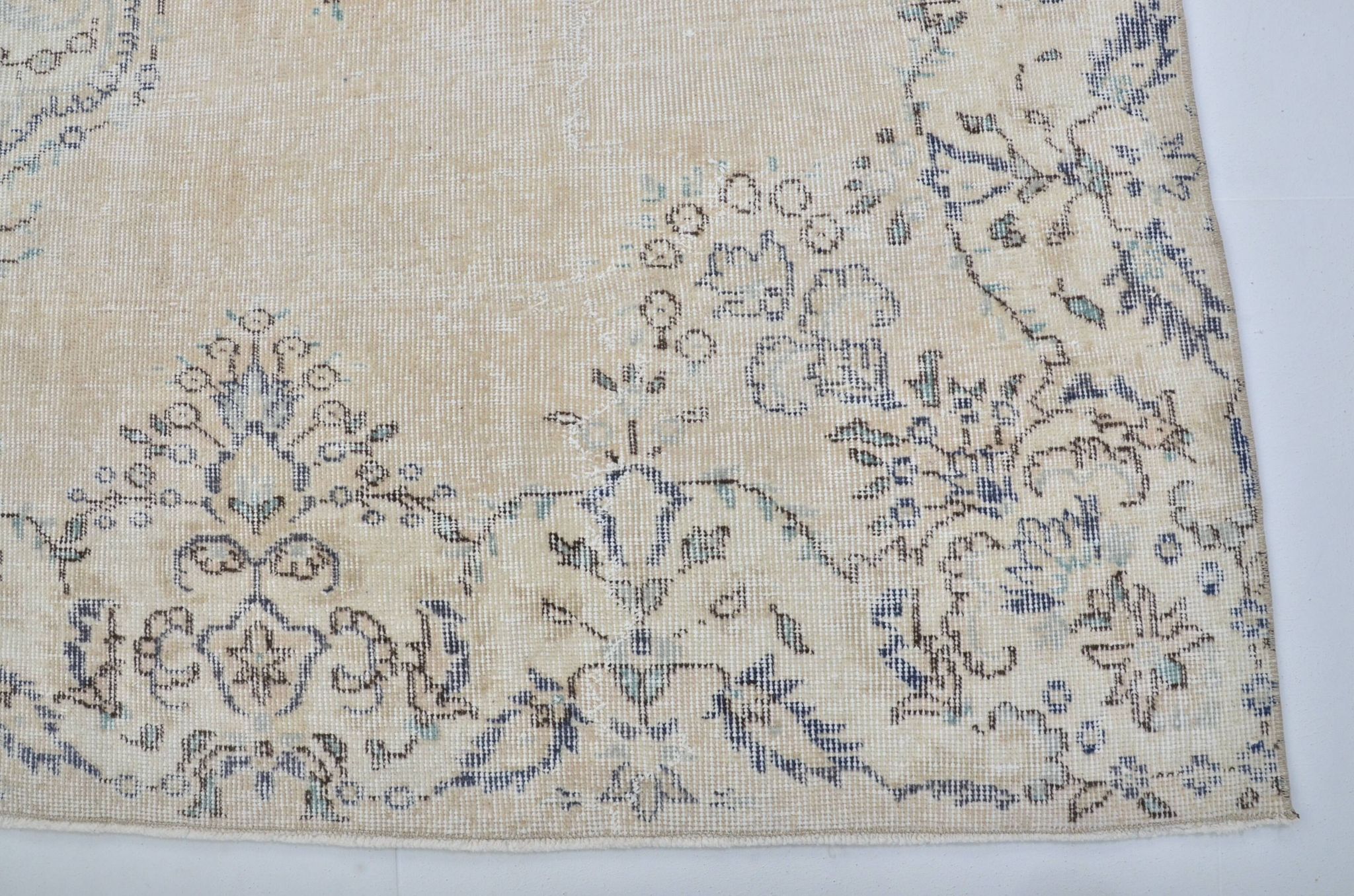 Turkish Oushak Handmade Carpet sku 3182