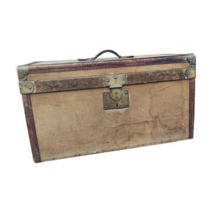 malle ancienne cuir et