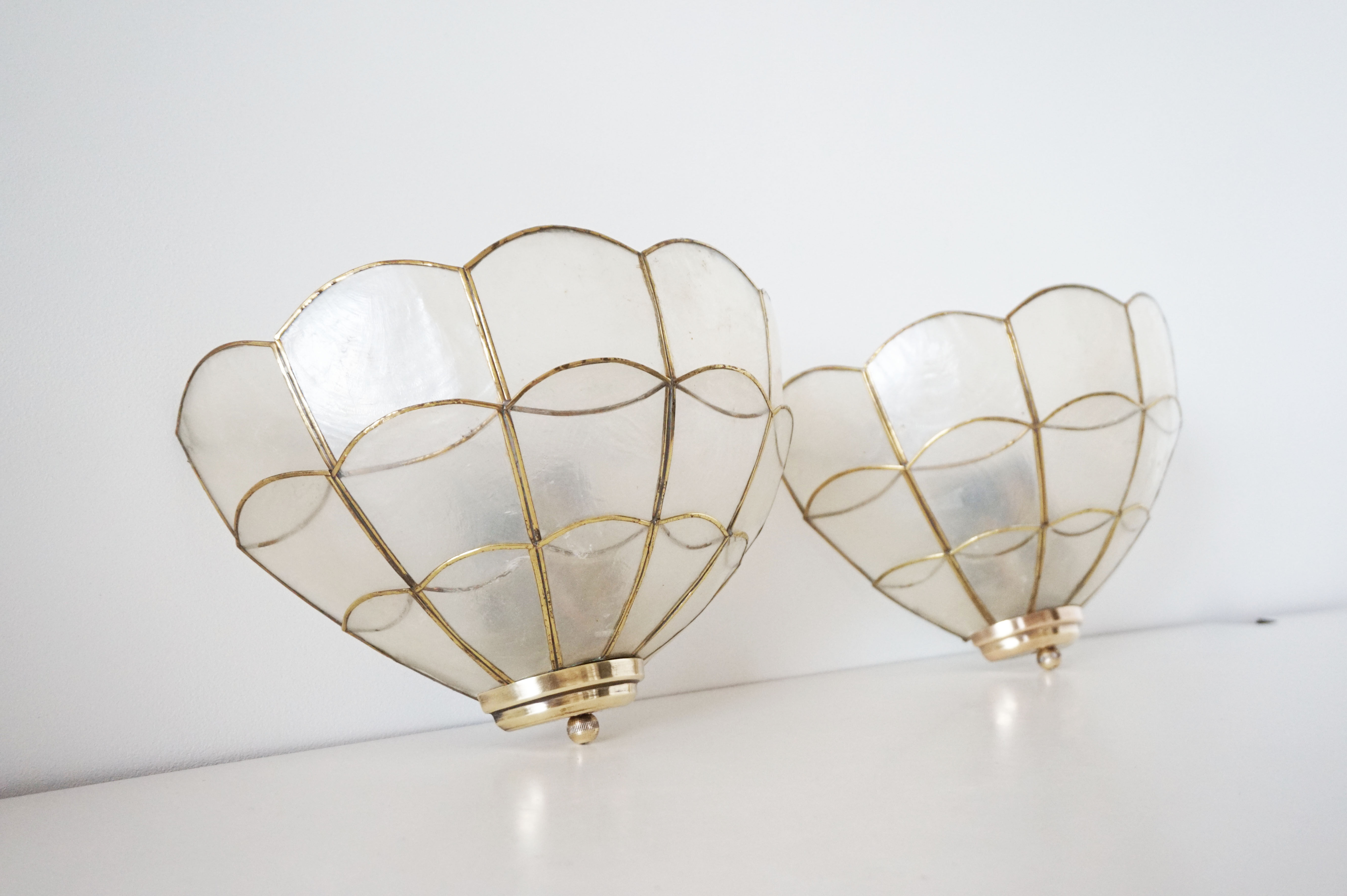 Pair of mother-of-pearl Wall light