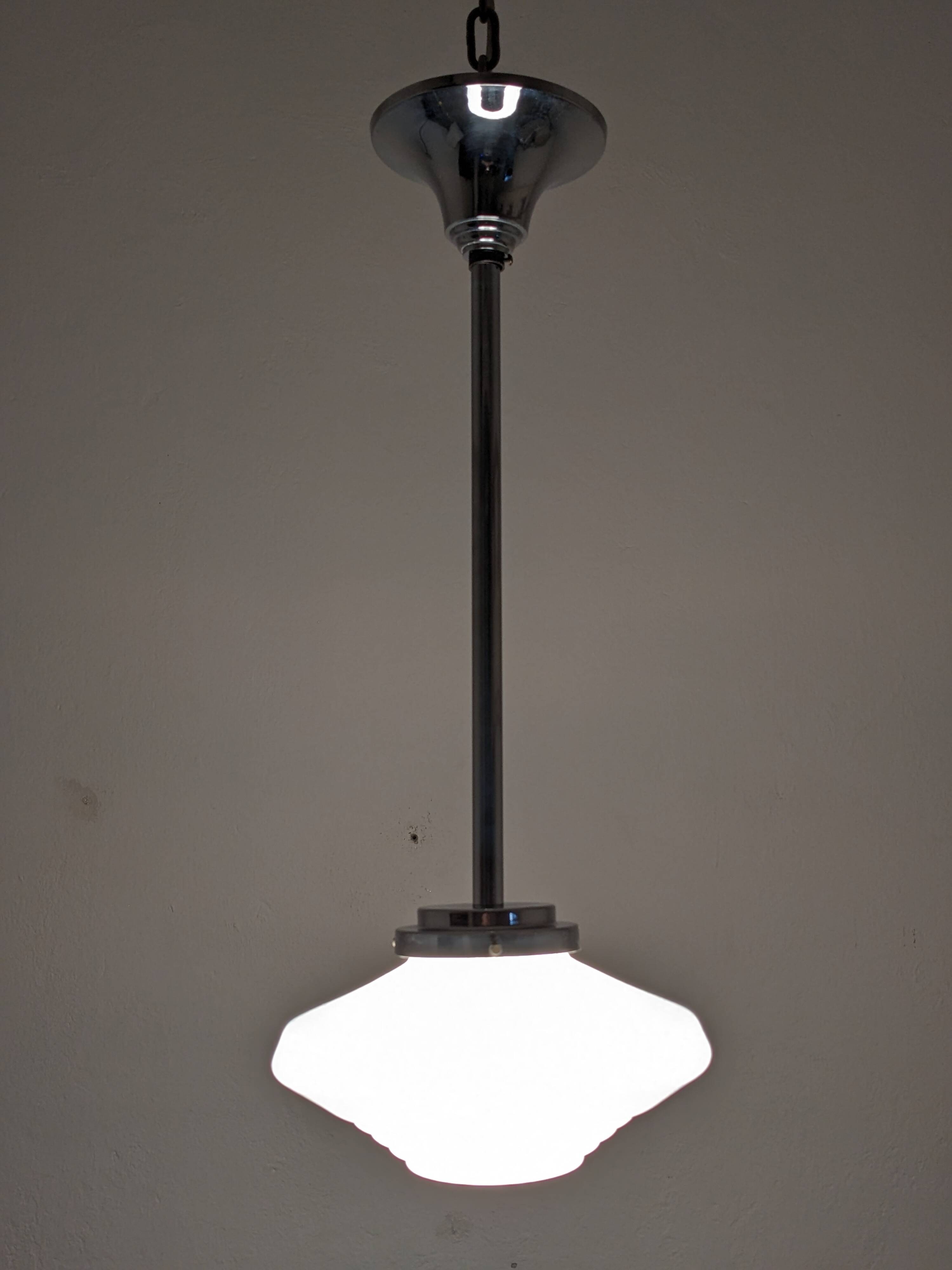 Art Deco glass suspension from Clichy, speckled white, France circa 1920.