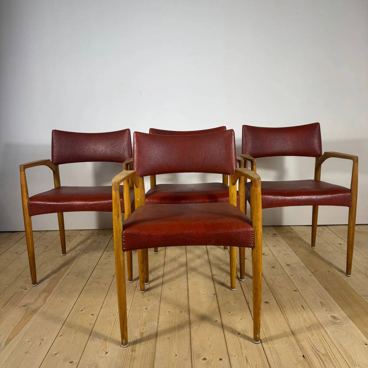 Set of 4 teak chairs by Villy Schou Andersen – Scandinavian mid-century design
