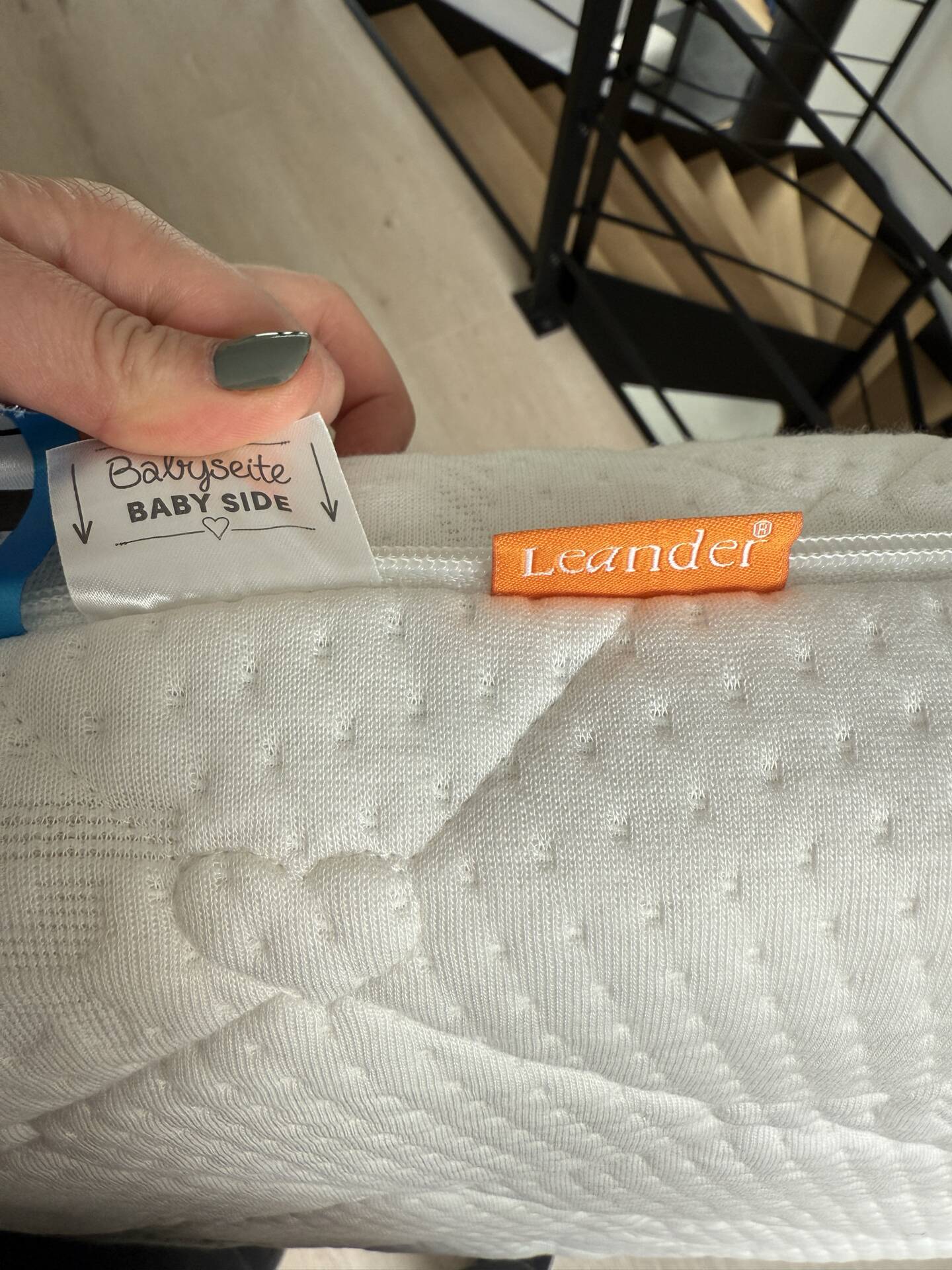 Leander's Lit Linea