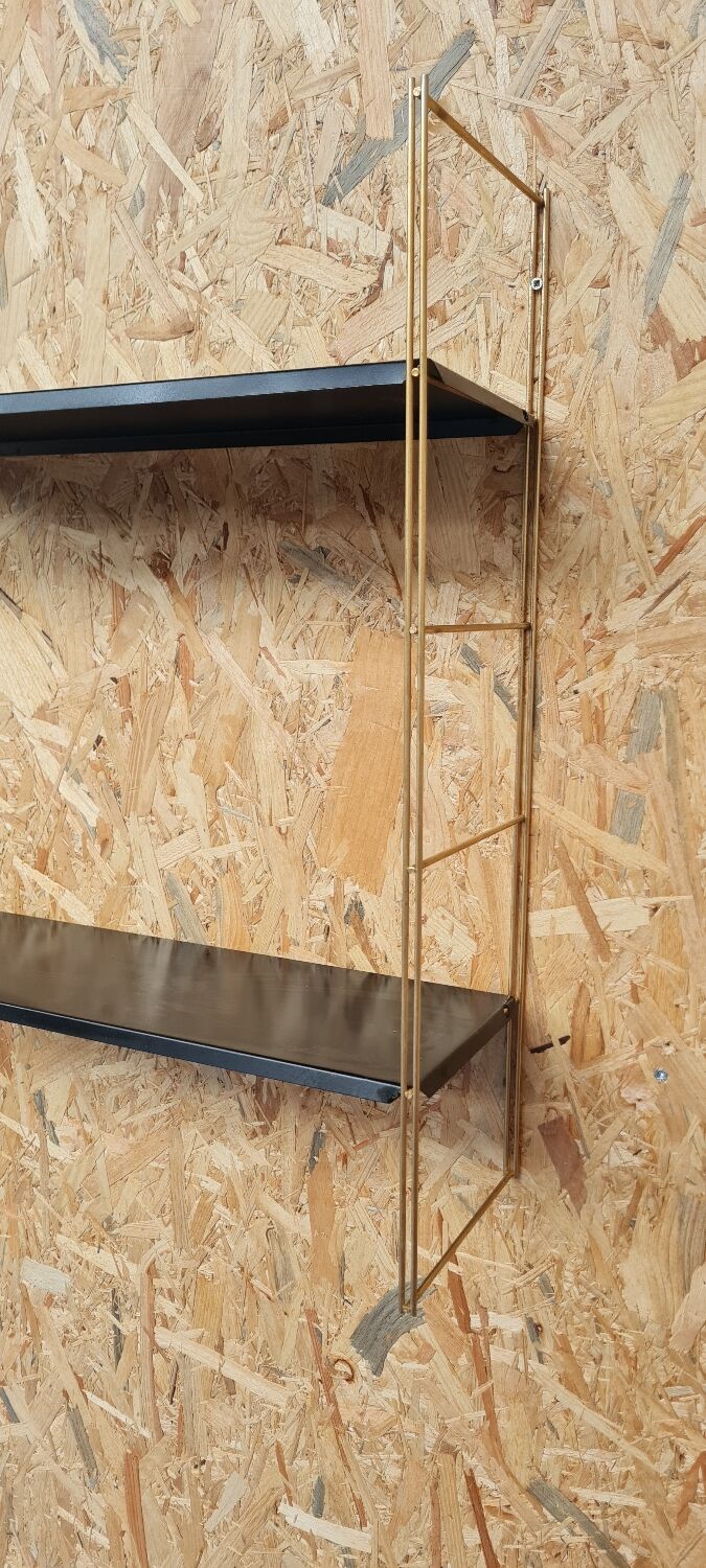 Wall shelf string 1960