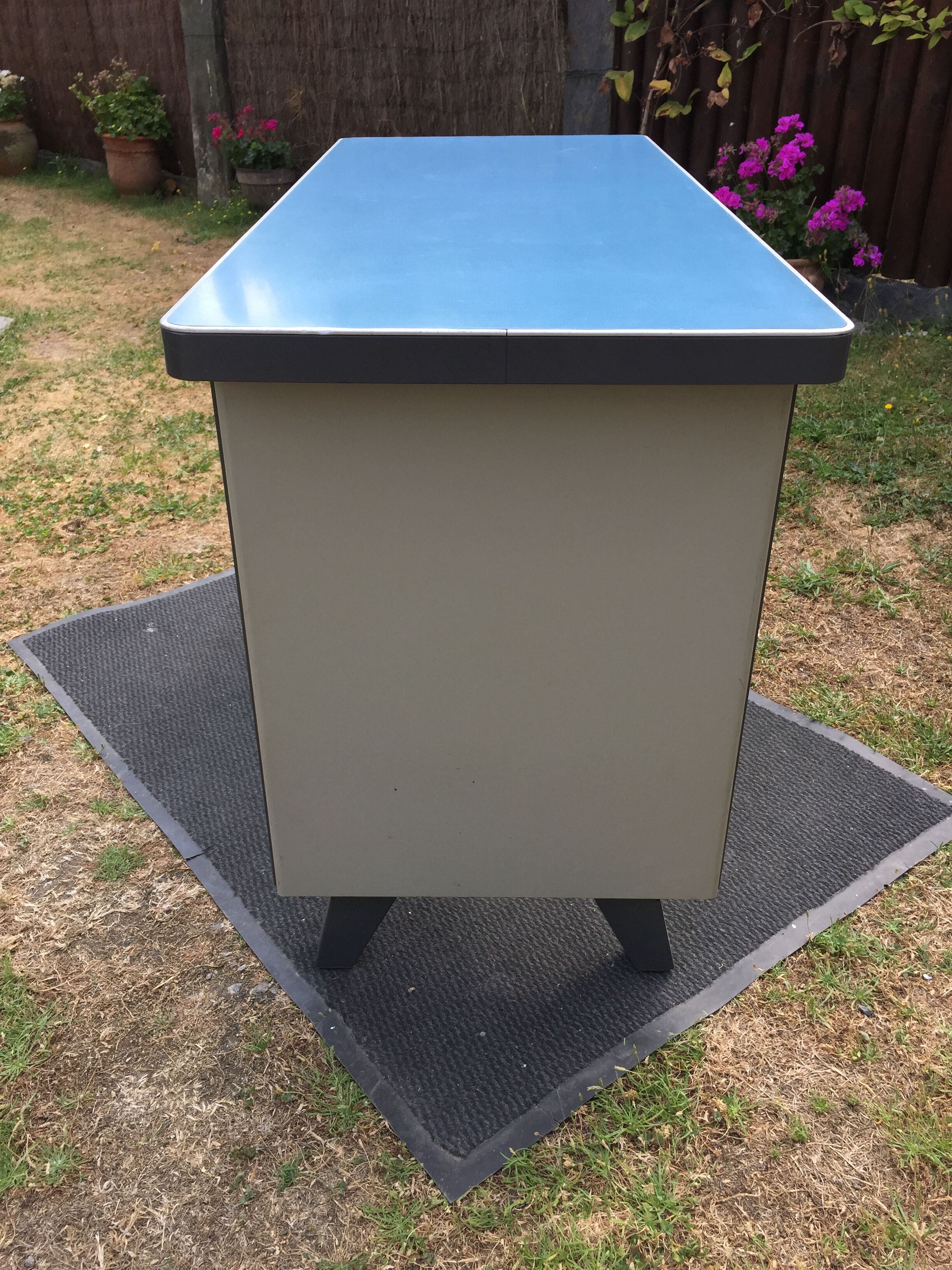 Modernist industrial and vintage console table in Stafor brand metal