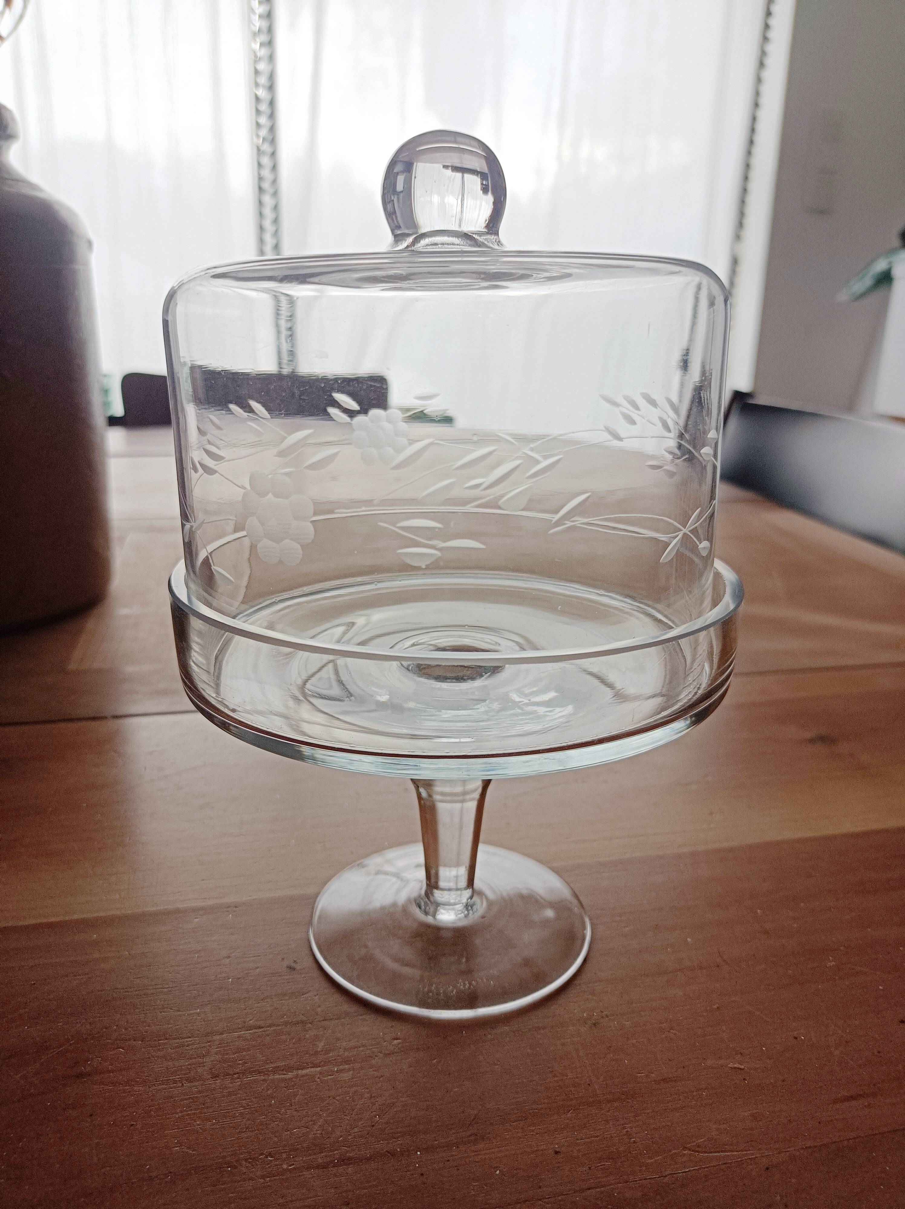 Cake stand, glass dome on a stand