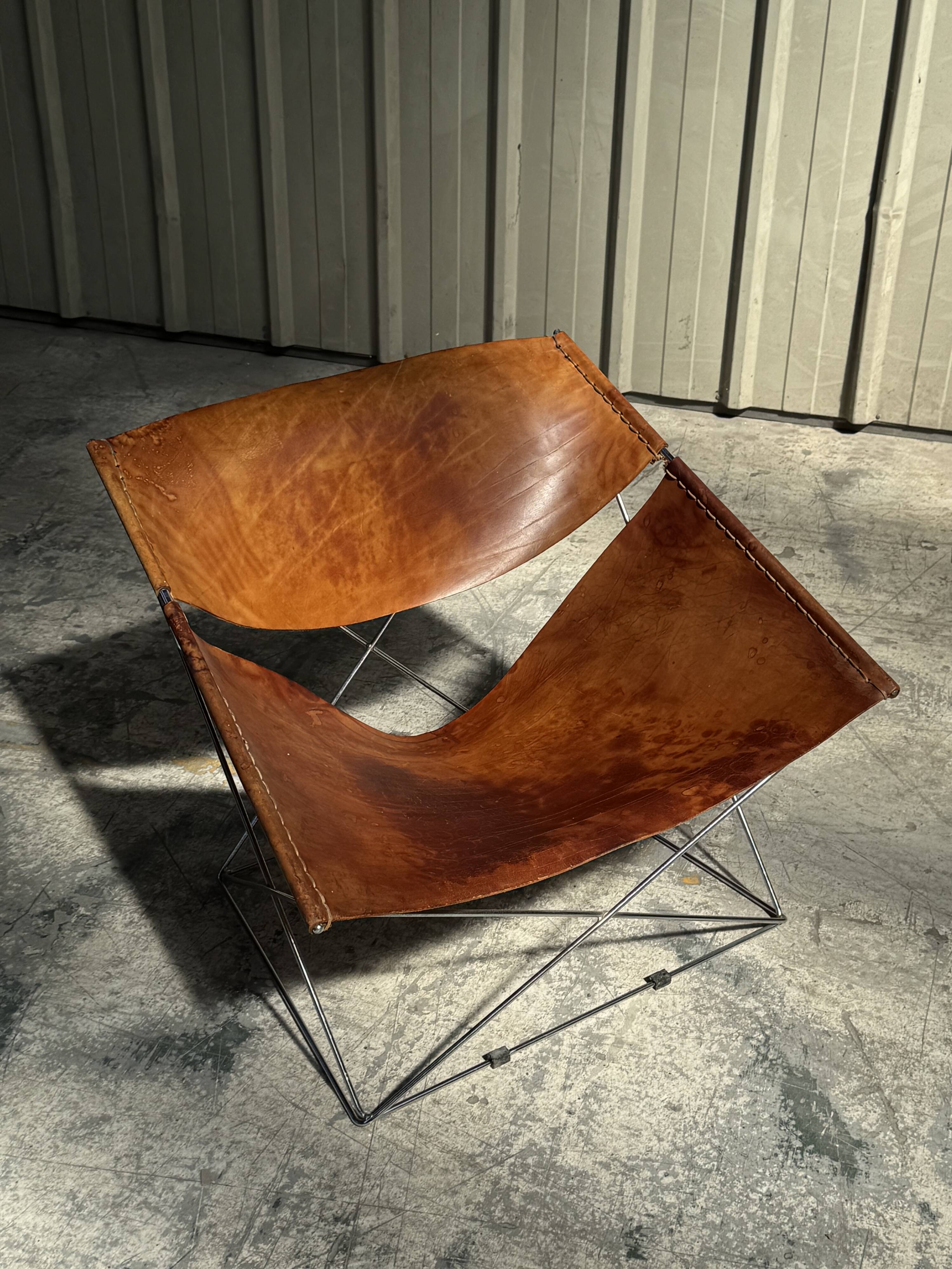 F675 "Butterfly" armchair in cognac patina by Pierre Paulin for Artifort 60