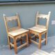 Paire de chaises rustiques vintage