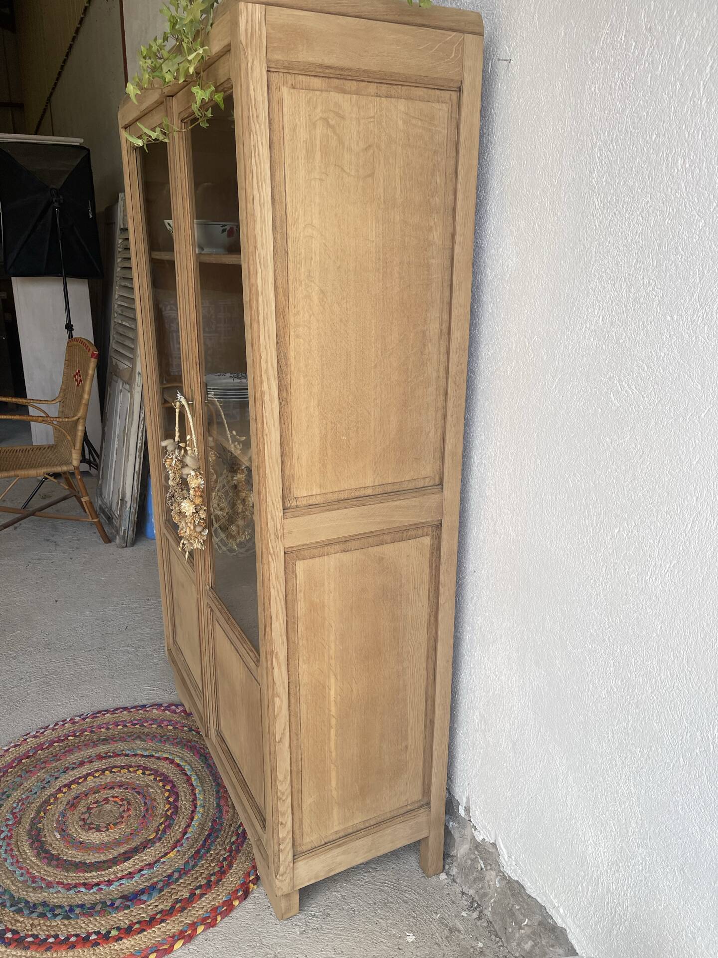 Glass cabinet