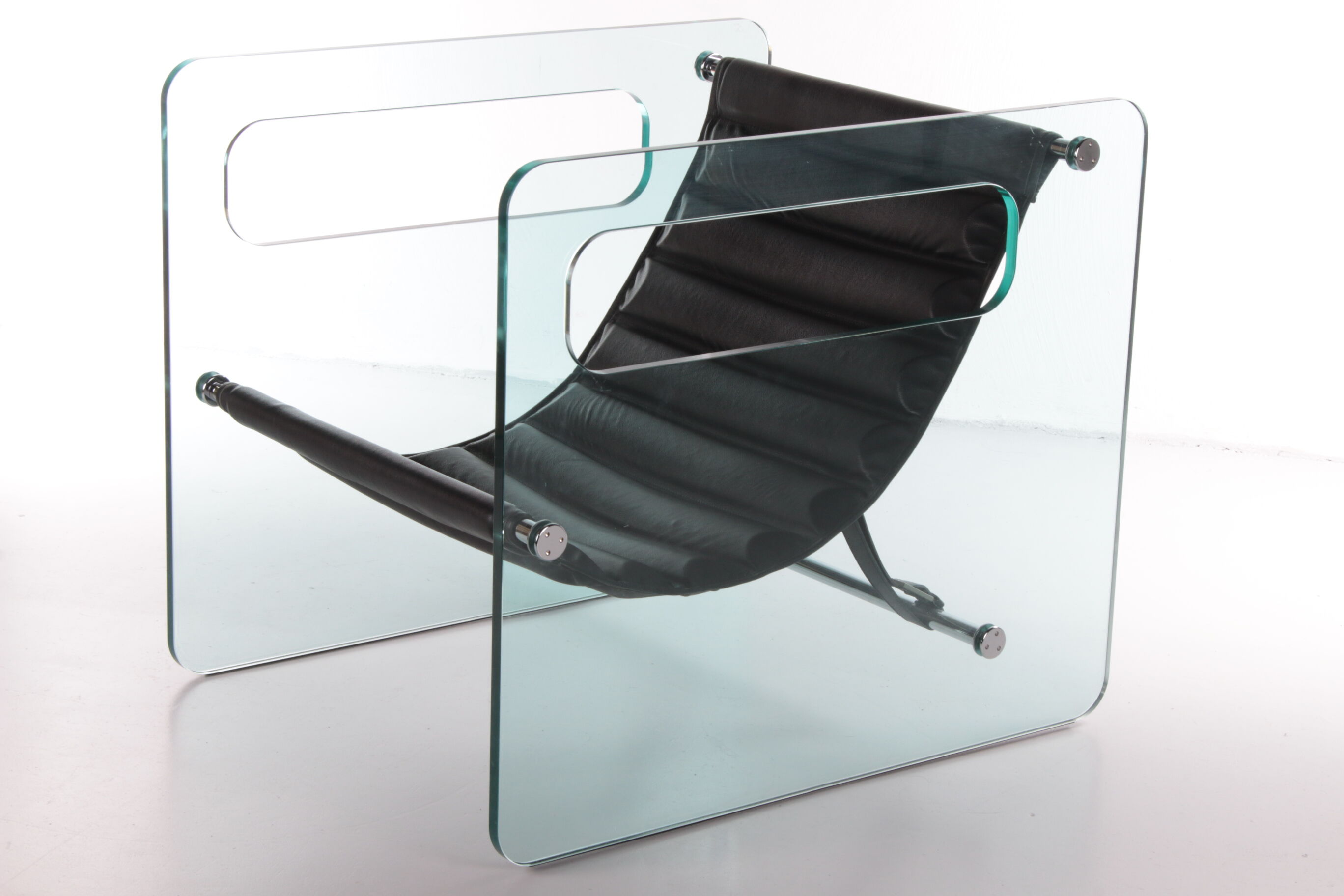 Black leather chair by Giovanni Tommaso Garattoni Italy glass and black leather