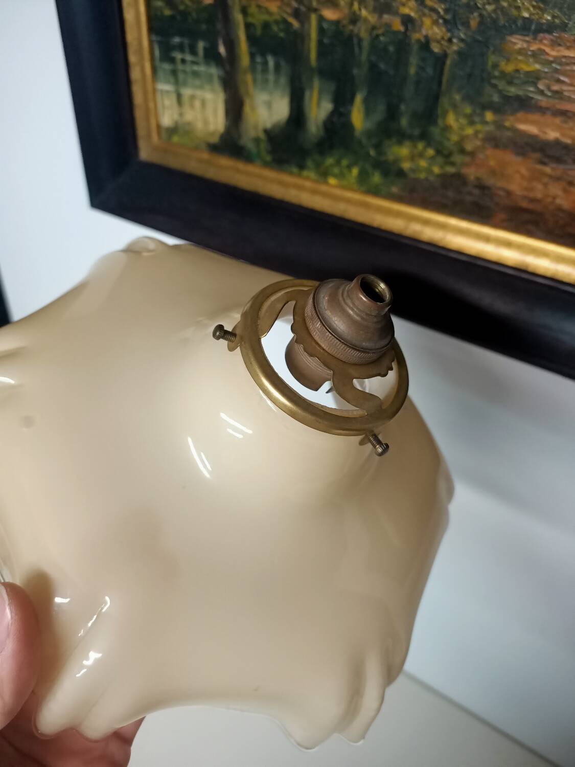 Beige opaline ceiling light in uraline