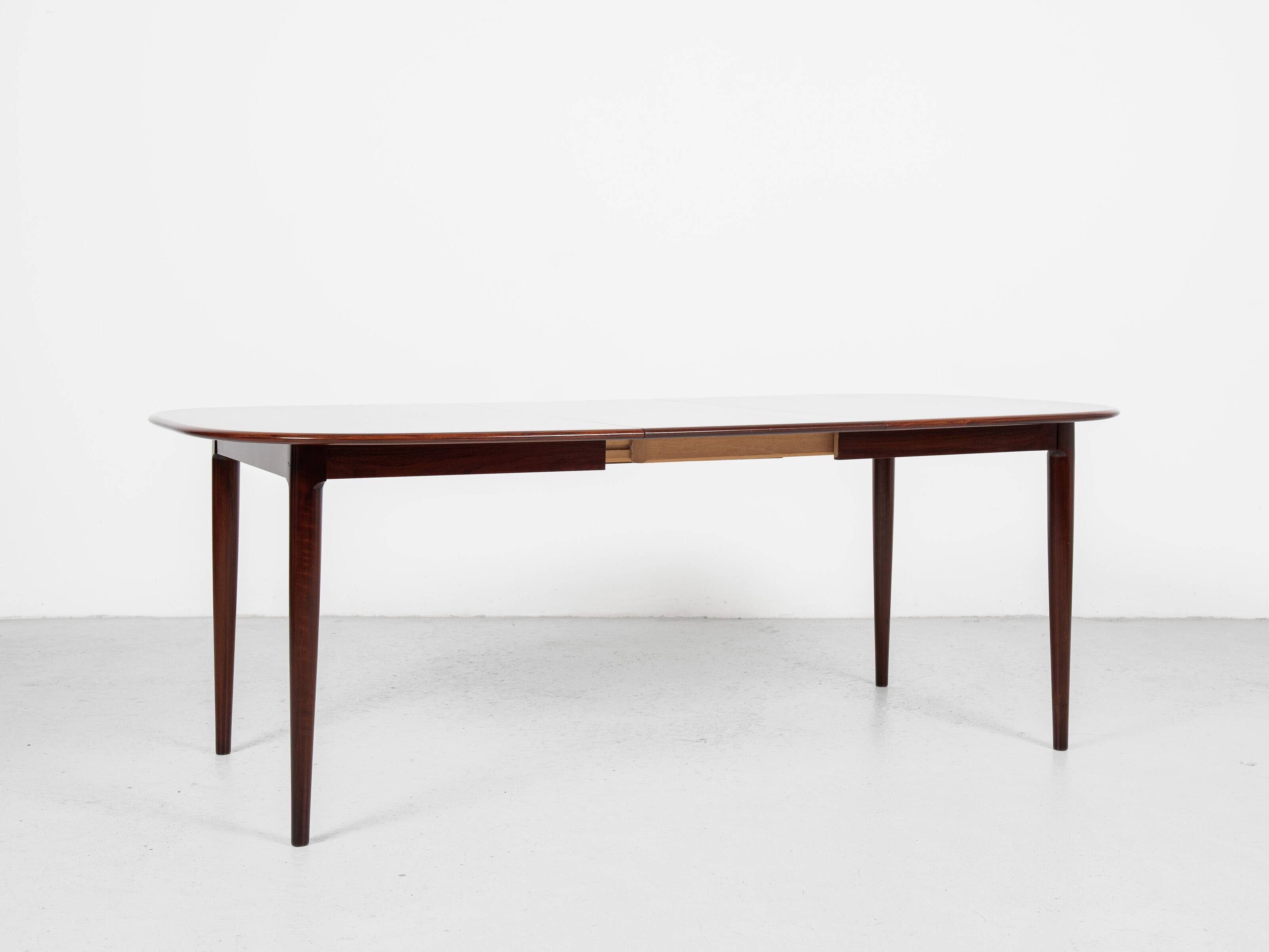 Midcentury Danish oval dining table in rosewood 1960s - with 2 extensions