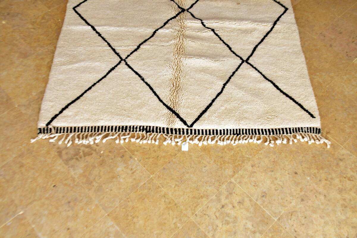 Beni Mrirt rug 270 x 166 cm New