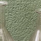Paire de carafes en verre, art déco