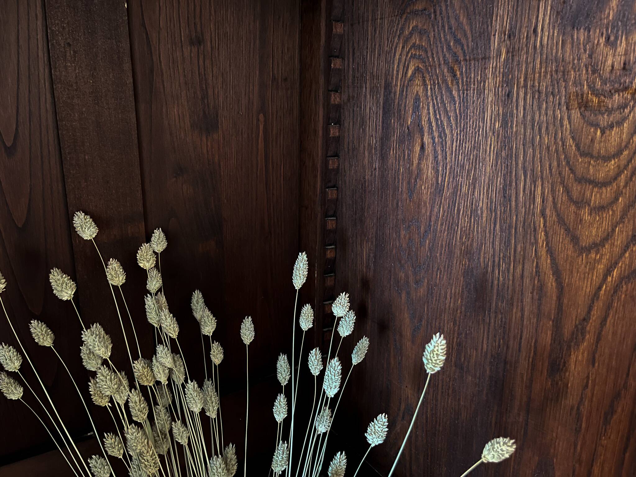 Old solid wood hosiery