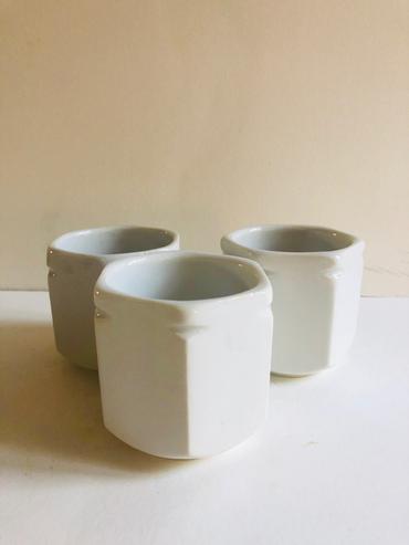 3 porcelain yoghurt jars