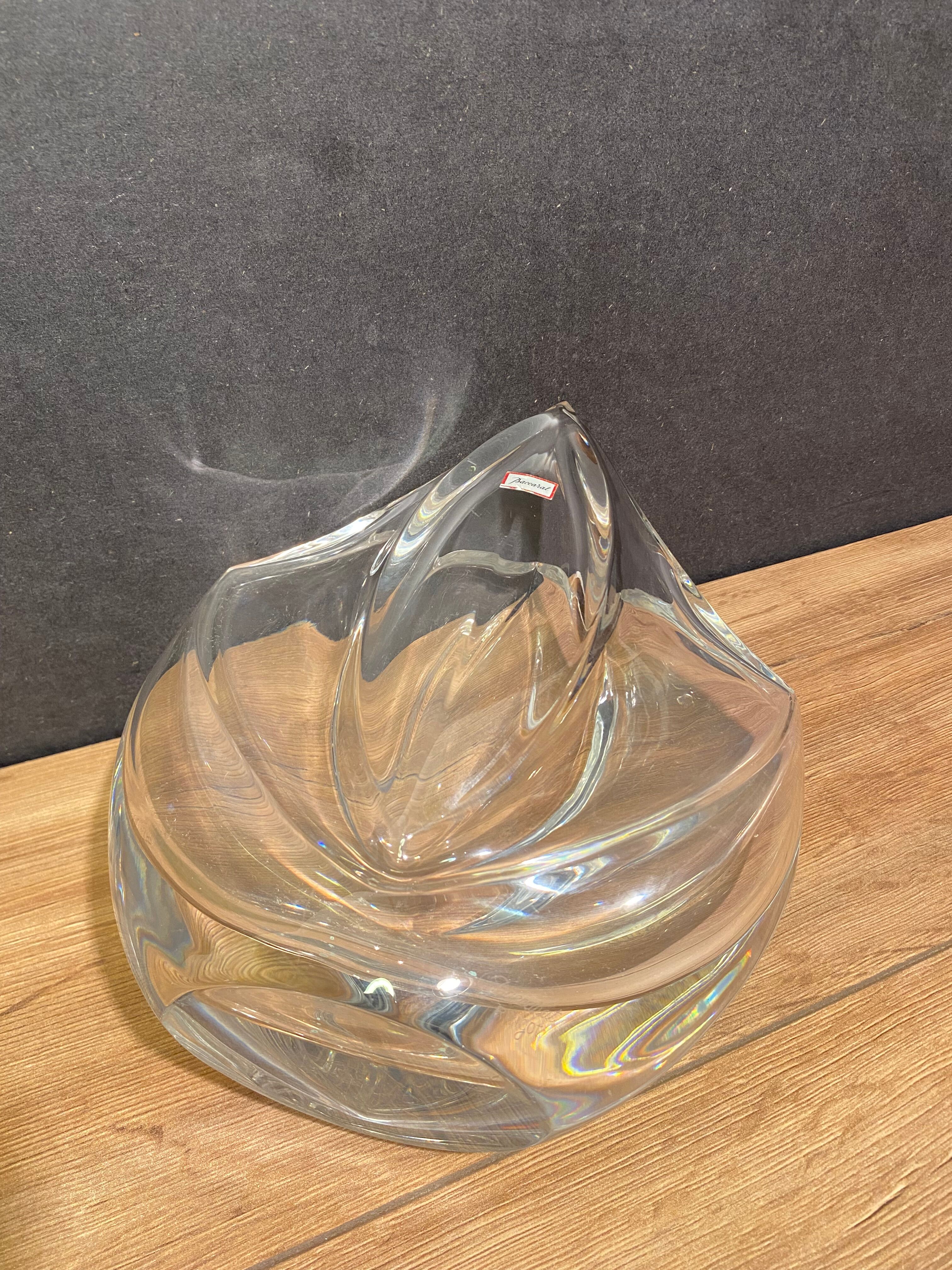 Stylized crystal vase signed Baccarat
