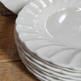 Neuf assiettes à mignardises en porcelaine fine Anglaises