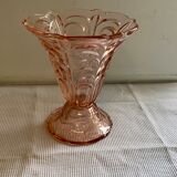Pop-up Christmas 2022 - Vintage Pink Glass Vase Molded 1960
