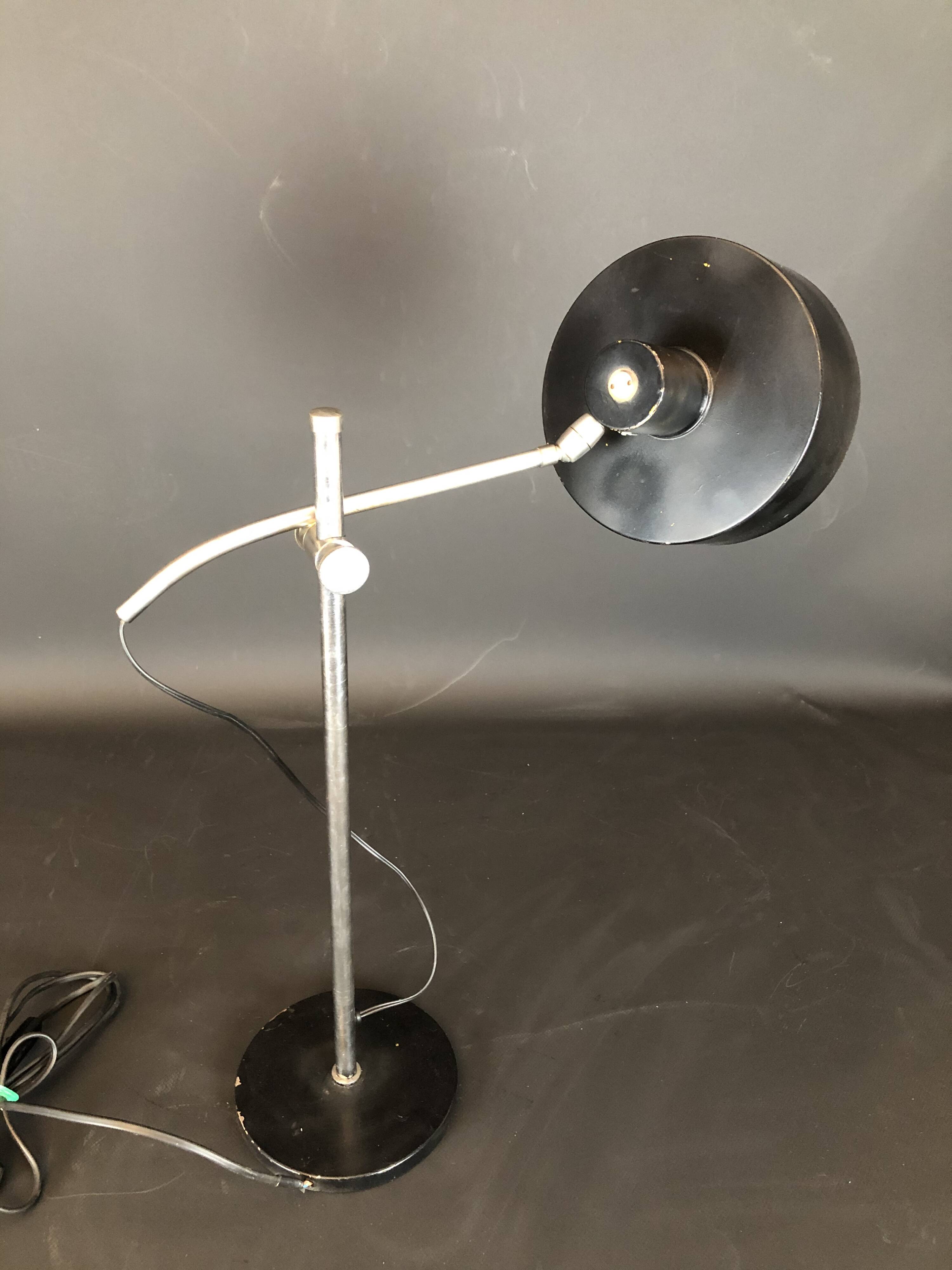 Vintage Italian metal and nickeled brass table lamp from 50s