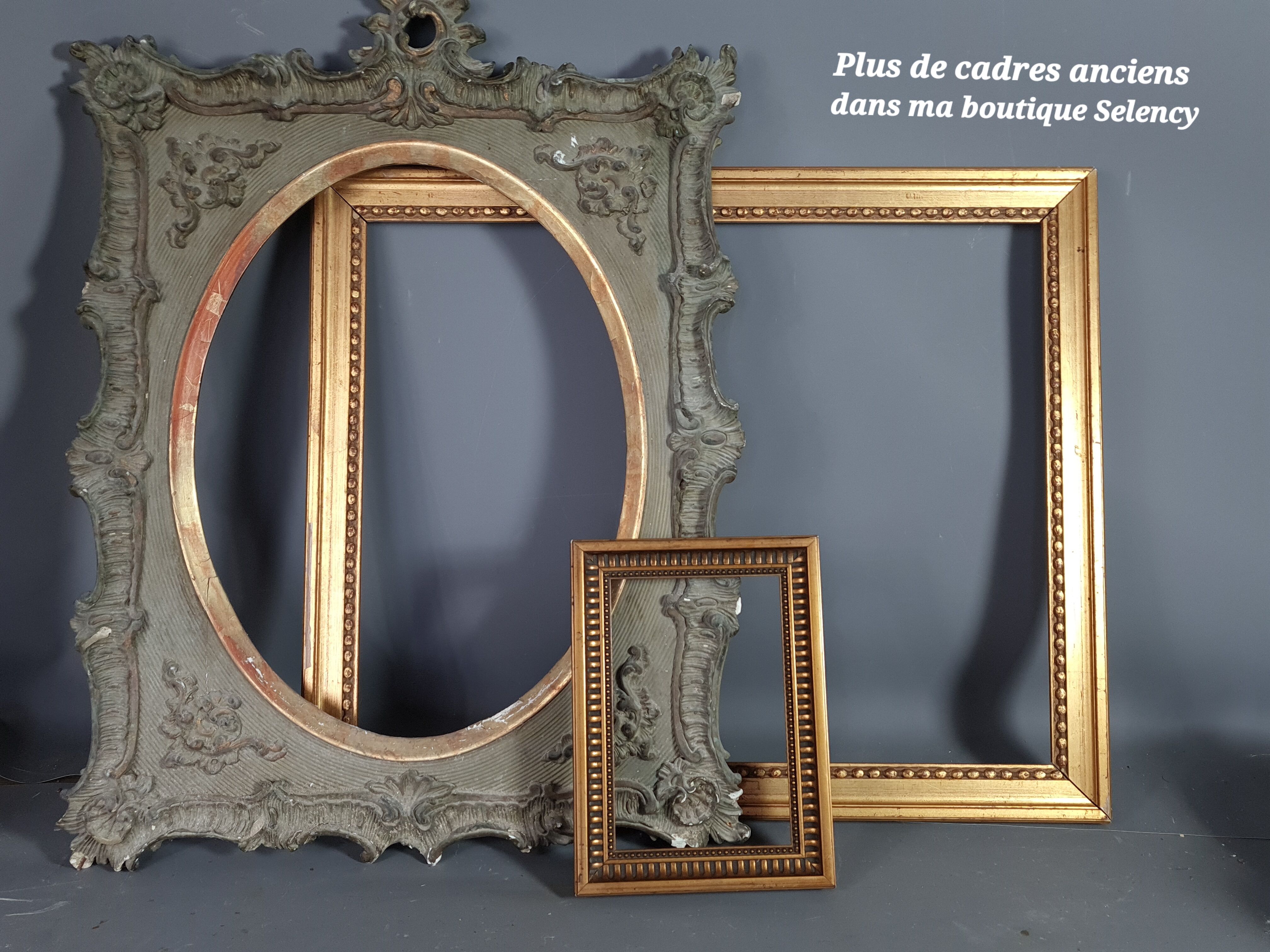 Old frame gilded stucco wood 29.5x21.5 cm, foliage 23.2x15.3 cm