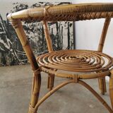 Round rattan table