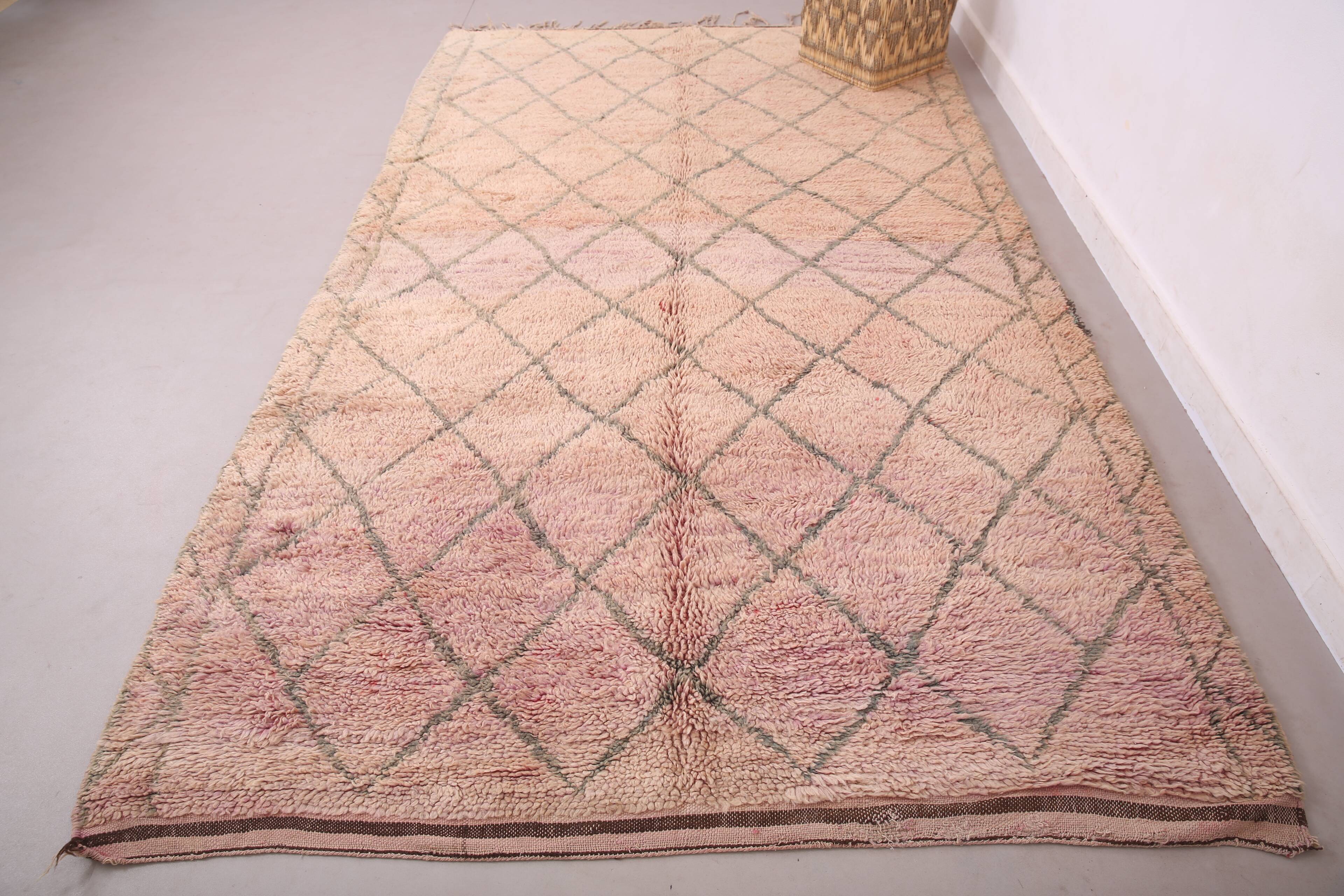 Pink Vintage Handmade Moroccan rug 183 x 313 cm - Berber Wool Rug Authentic
