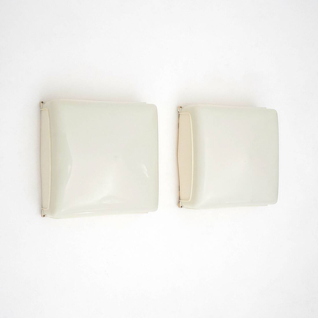 Pair of “Cnosso” ceiling lamps by Angelo Mangiarotti for Artemide, 1960s