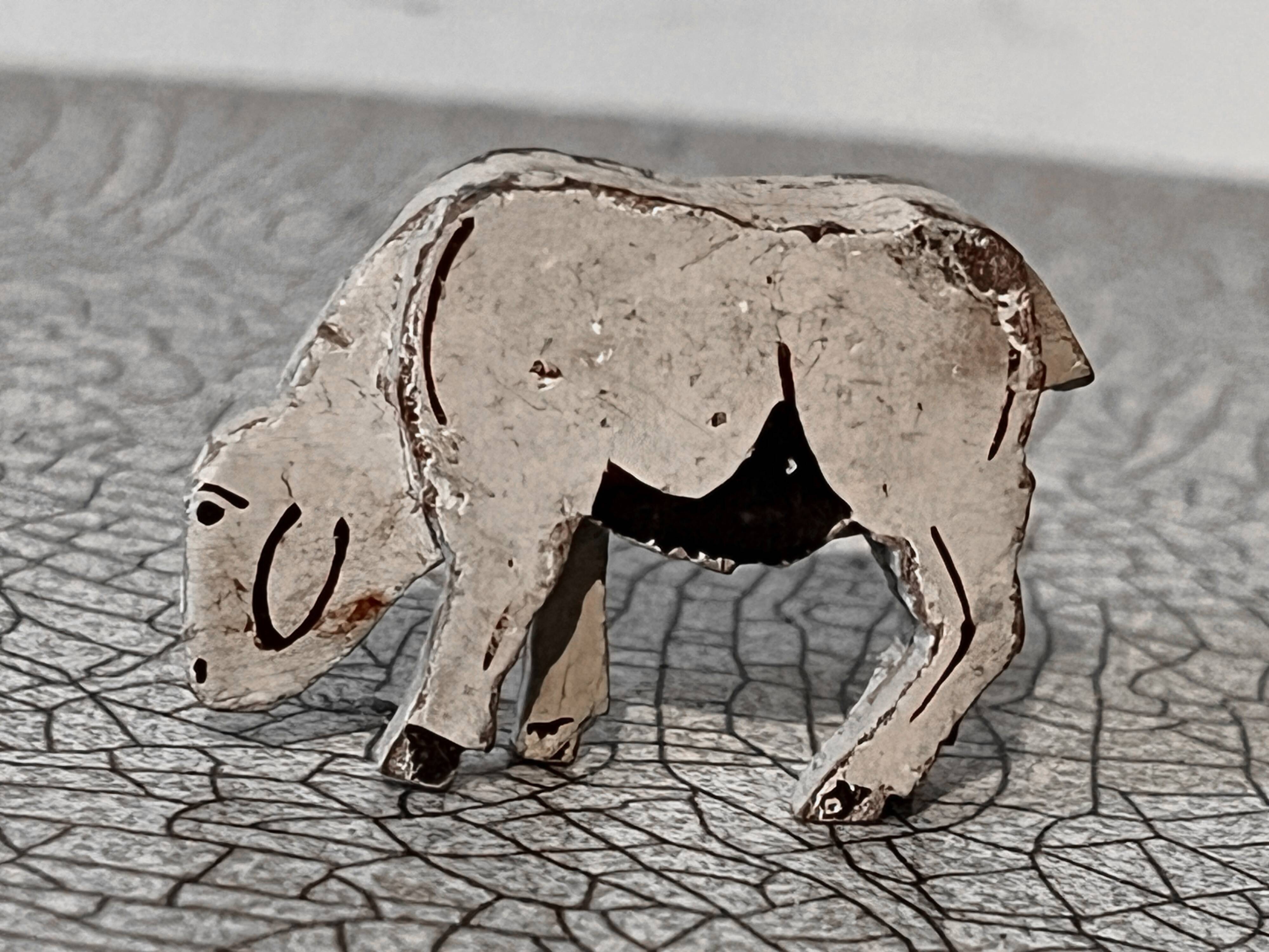 Wooden figurine, farm animals, the sheep. Vintage toy.