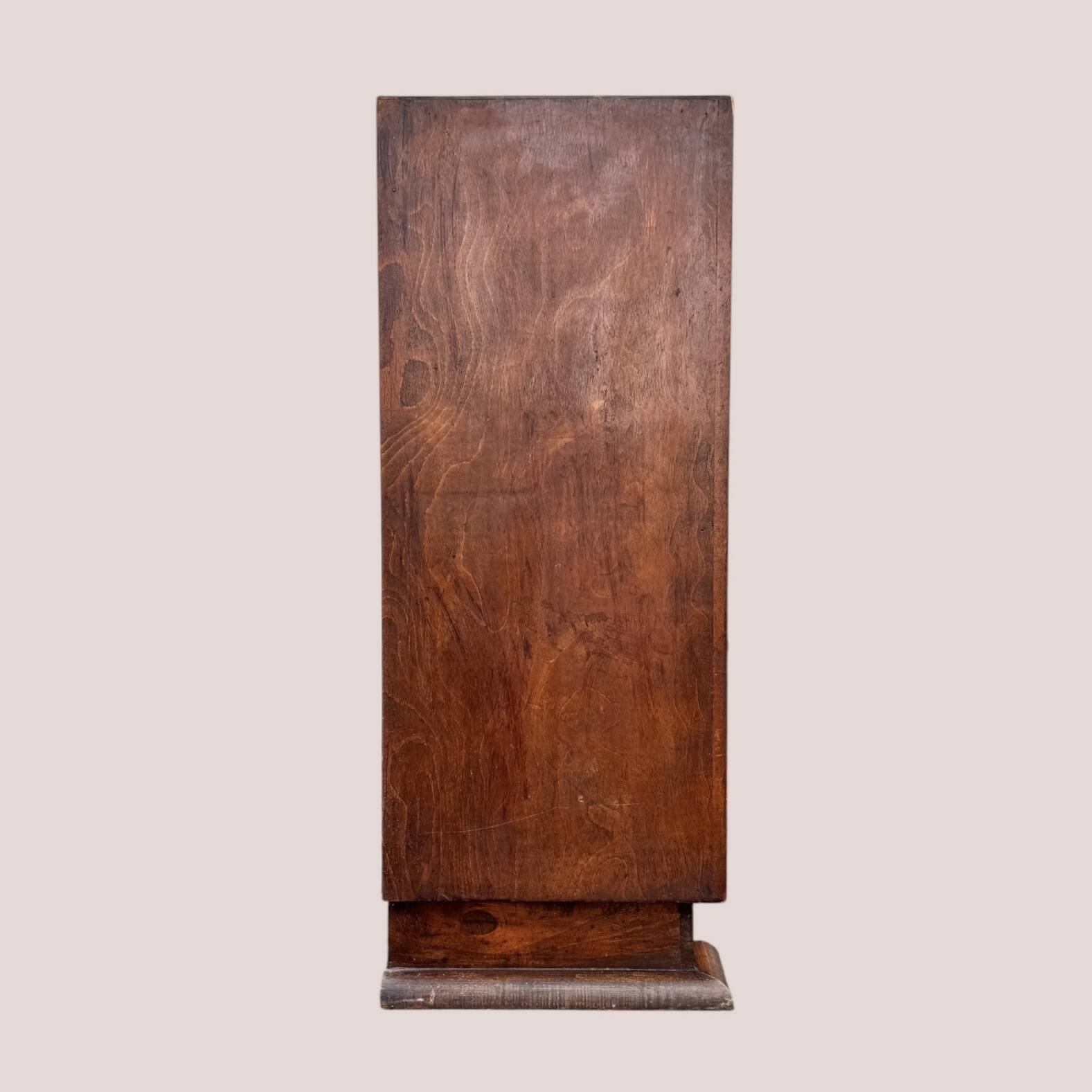 Antique chest of drawers with 5 drawers