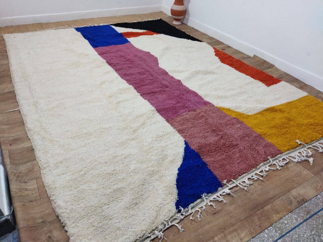 Handmade moroccan berber rug 348 x 260 cm