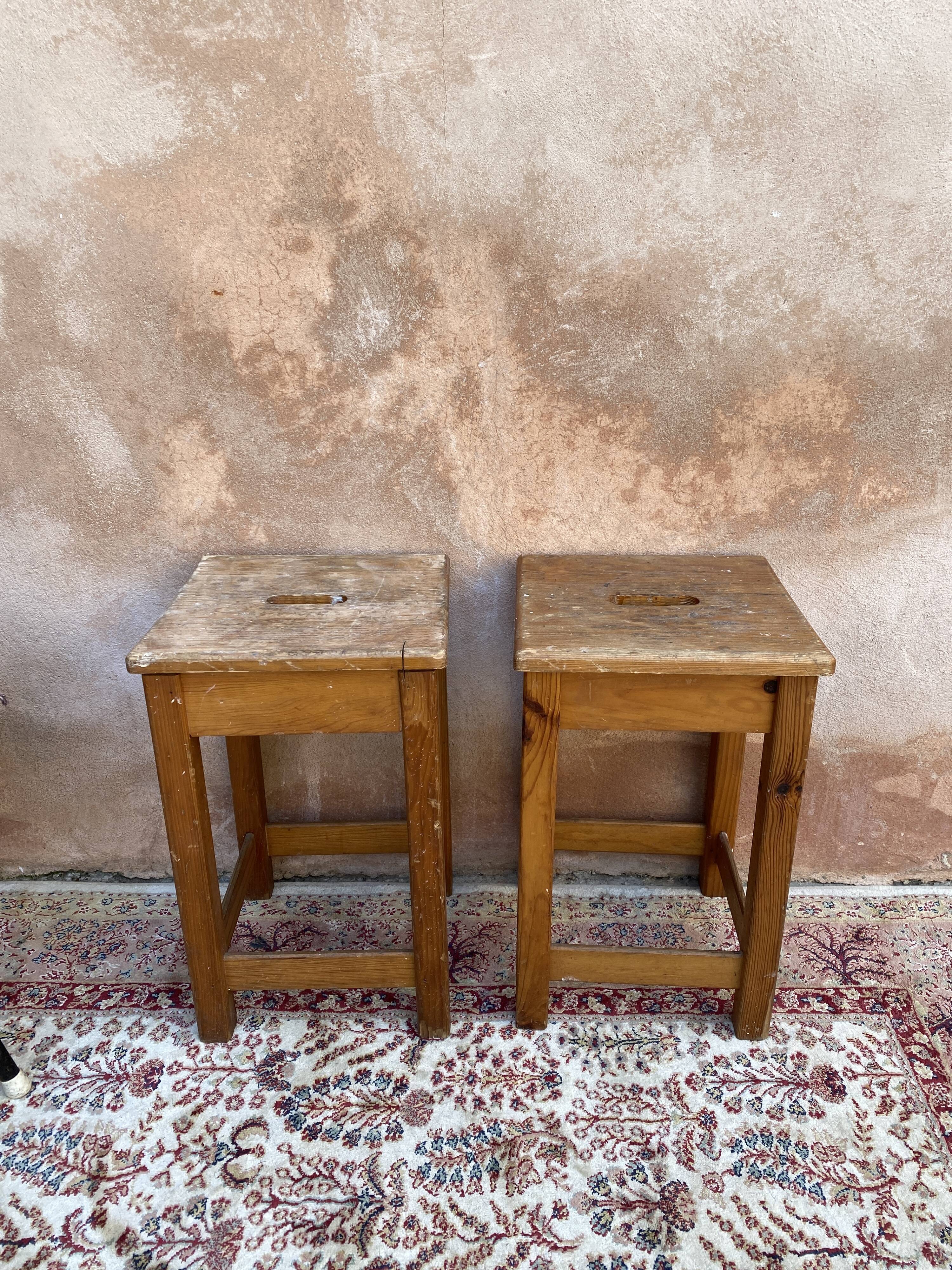 Paire de tabourets d atelier