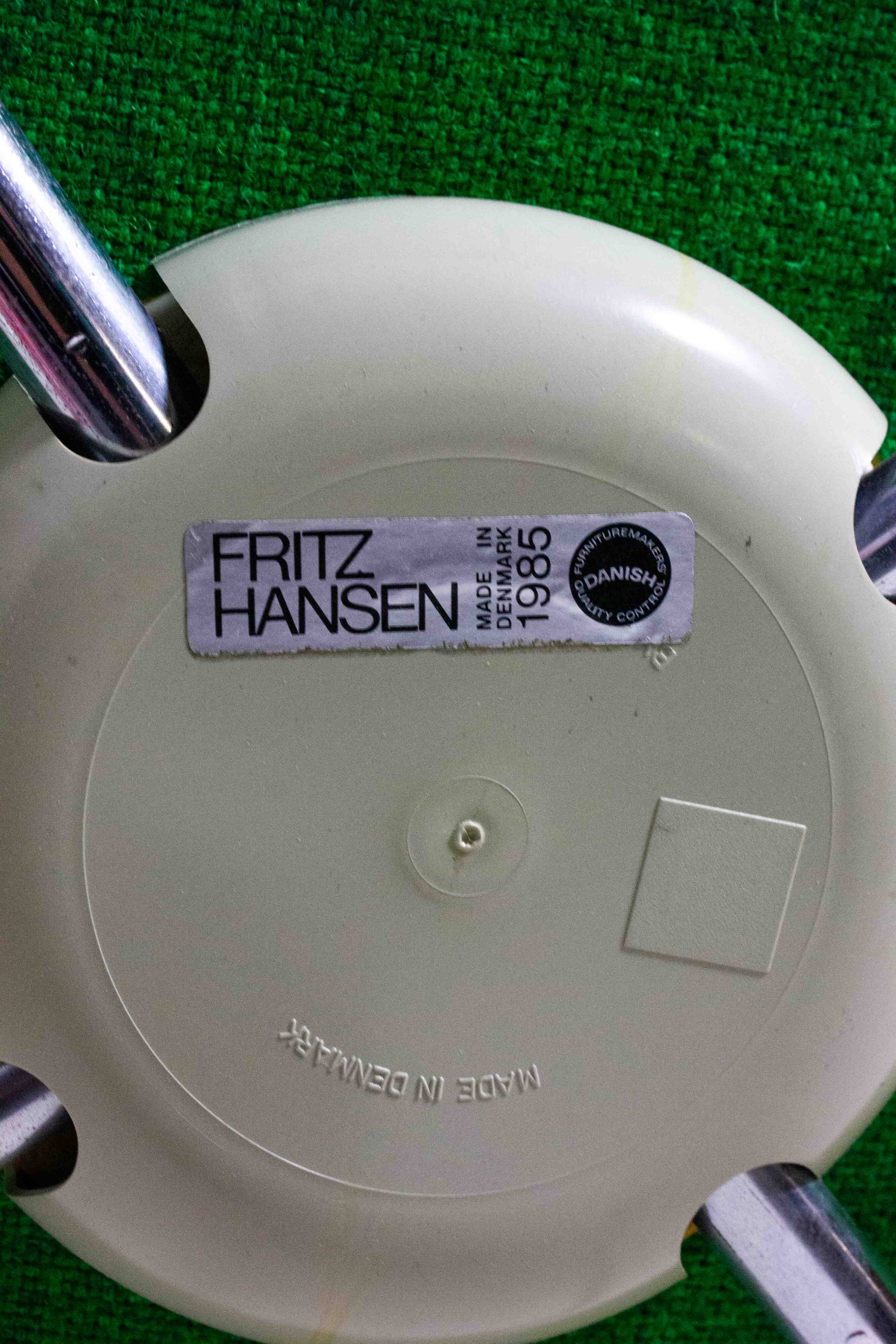 Set of 4 Fritz Hansen butterfly chairs in deep green fabric, 1980s