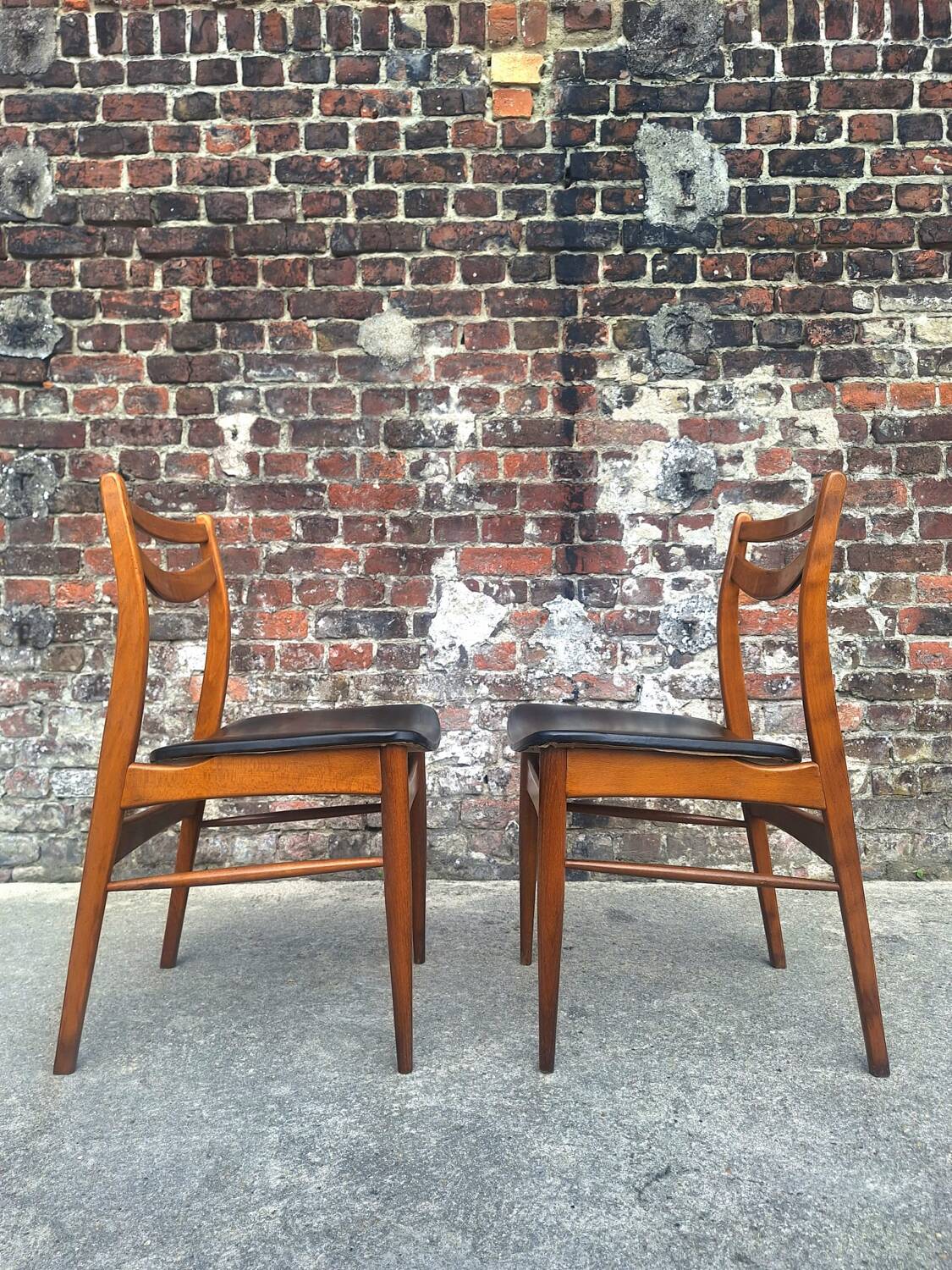 Paire de chaises vintage en teck, meubles sièges anciens