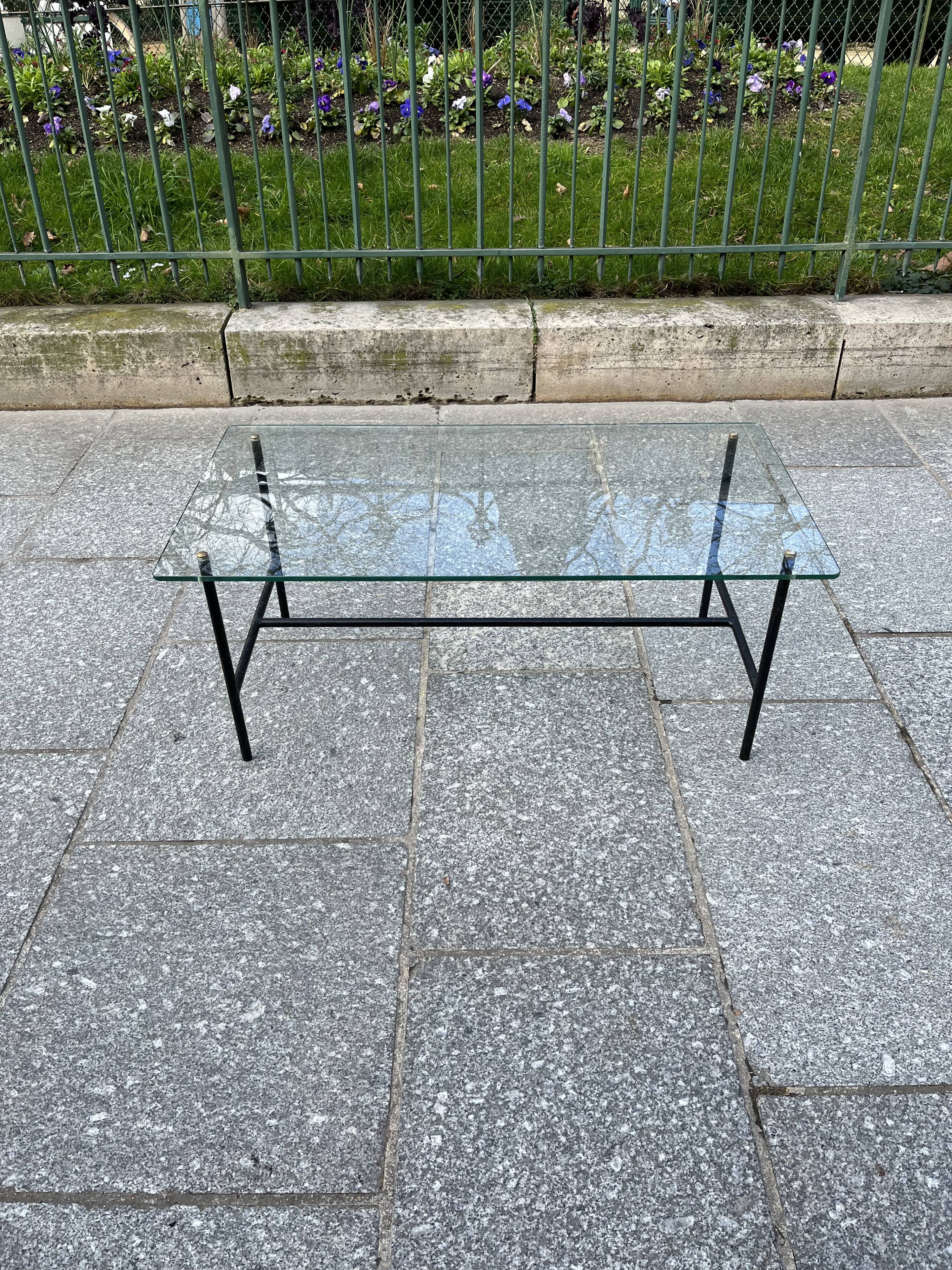 Coffee table by Pierre Guariche for Disderot. Around 1950.
